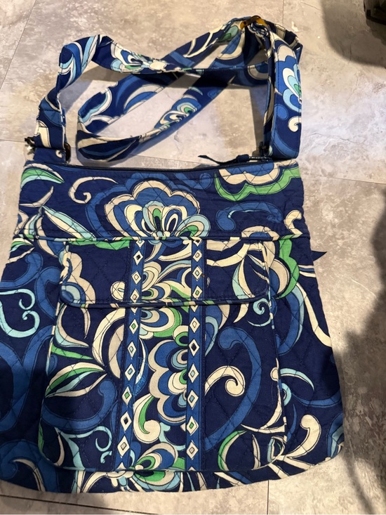 Vera Bradley Handbags - Vera Bradley Navy Blue Floral Quilted Crossbody